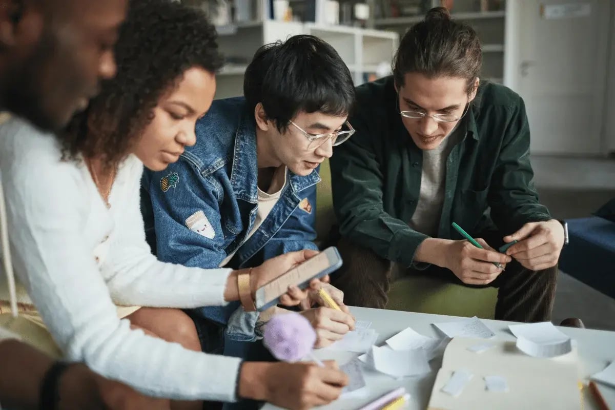 A mismatch between employee benefits and organizational goals often leads to internal conflict, with the latter being discarded. Ensure employee benefits support the larger organisational goals, such as boosting performance or increasing retention rates.